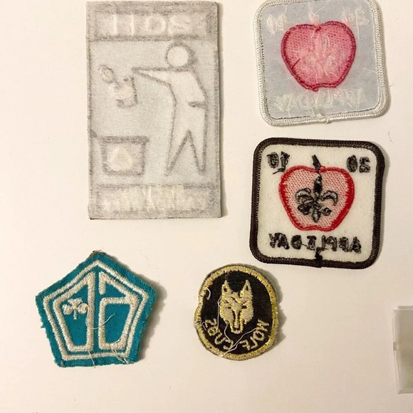 Lot of Assorted Patches and Beer Bottle Cap Boy Scouts Camp Air Show Cubs - Picture 10 of 11